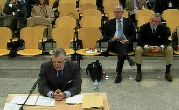 Bárcenas busca su ‘salvación’ con la testifical en ‘Gürtel’ de cinco exministros de Aznar