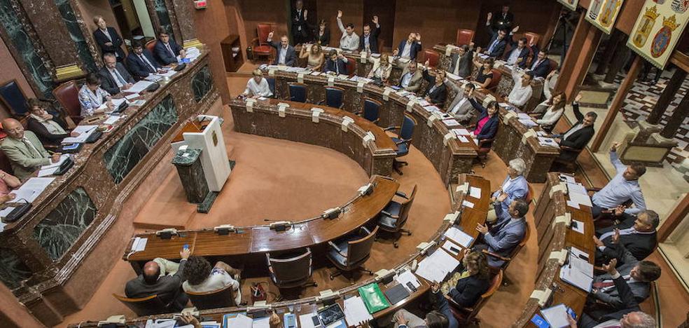 La Asamblea rechaza la reforma exprés del Estatuto para reclamar al Estado las competencias de Costas