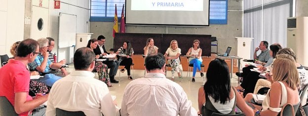 Educación actualiza de cara al próximo curso el protocolo contra el acoso escolar