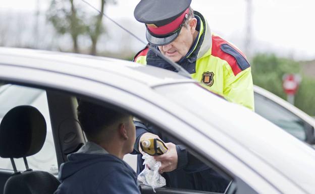 Detenido un conductor ebrio cuando iba a un juicio para ser juzgado por conducir bebido