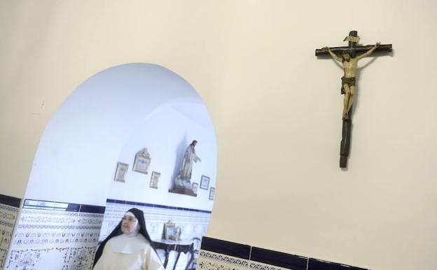 El Convento de Santa Ana recupera el Cristo Crucificado de Salzillo