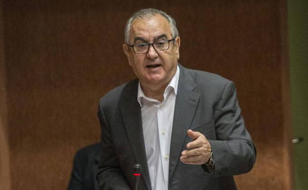 Tovar pide a Sánchez que deje la presidencia del PP murciano