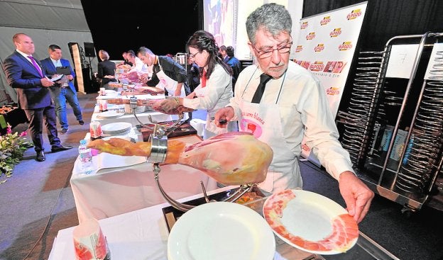 III concurso de cortadores de jamón en la Sepor