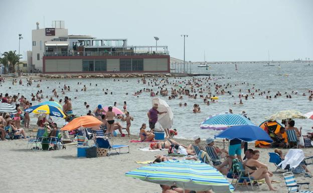 FACUA exige a la Región que recupere la calidad de sus playas