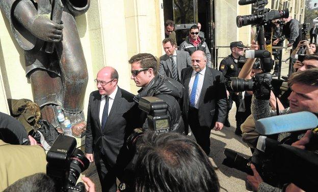 Pedro Antonio Sánchez alega que no fue consciente de actuar «contra derecho» en el Auditorio