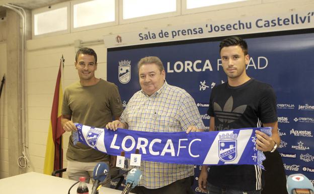 El Lorca FC presenta a Carlos Peña y Javi Muñoz