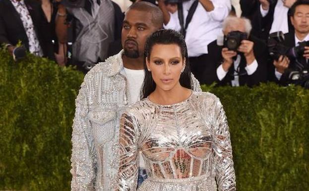 Kim Kardashian y Kanye West podrían estar esperando gemelos