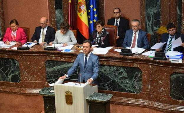 Marcos Ortuño exige a Castilla-La Mancha que paralice el cebadero cerca del Monte Arabí