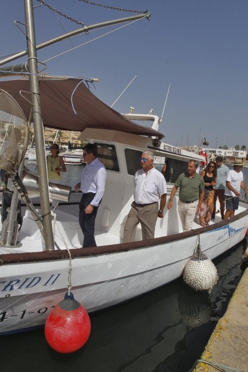 Un barco se suma a la vigilancia de la reserva de Cabo de Palos-Islas Hormigas