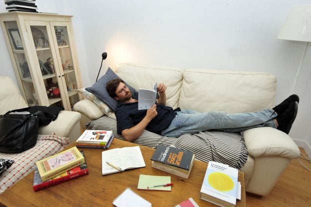 Félix Crespo: «Eso de tener que sonreír todo el tiempo es un rollo»