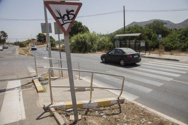 Los vecinos exigen mejoras en la carretera de Canteras tras el último accidente mortal