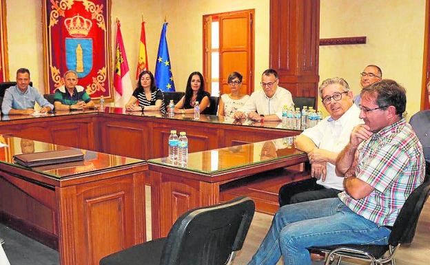 Cefusa se muestra dispuesta a plantear una ubicación alternativa para la granja de cerdos