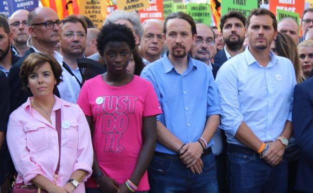 Políticos de la Región en la manifestación de Barcelona