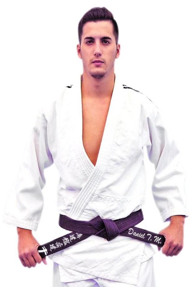 «El judo enseña a los niños valores como el respeto y la constancia»