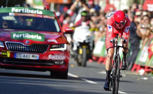 Froome gana la crono y Contador se acerca al podio