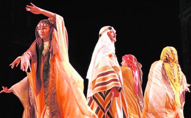 Moros y Cristianos recrean la histórica fundación de Murcia