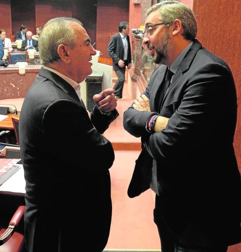 Rafael González Tovar deja la portavocía del PSOE en el Parlamento autonómico