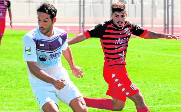 La falta de gol alarma a la afición del Jumilla (1-1)