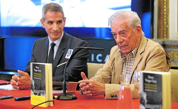 «Sin la literatura nos convertimos en monos», advierte el Nobel Vargas Llosa