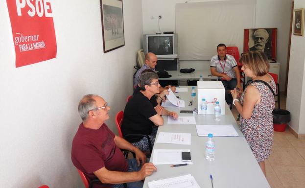 Los candidatos a liderar el PSRM animan a los militantes a participar en un «momento histórico»