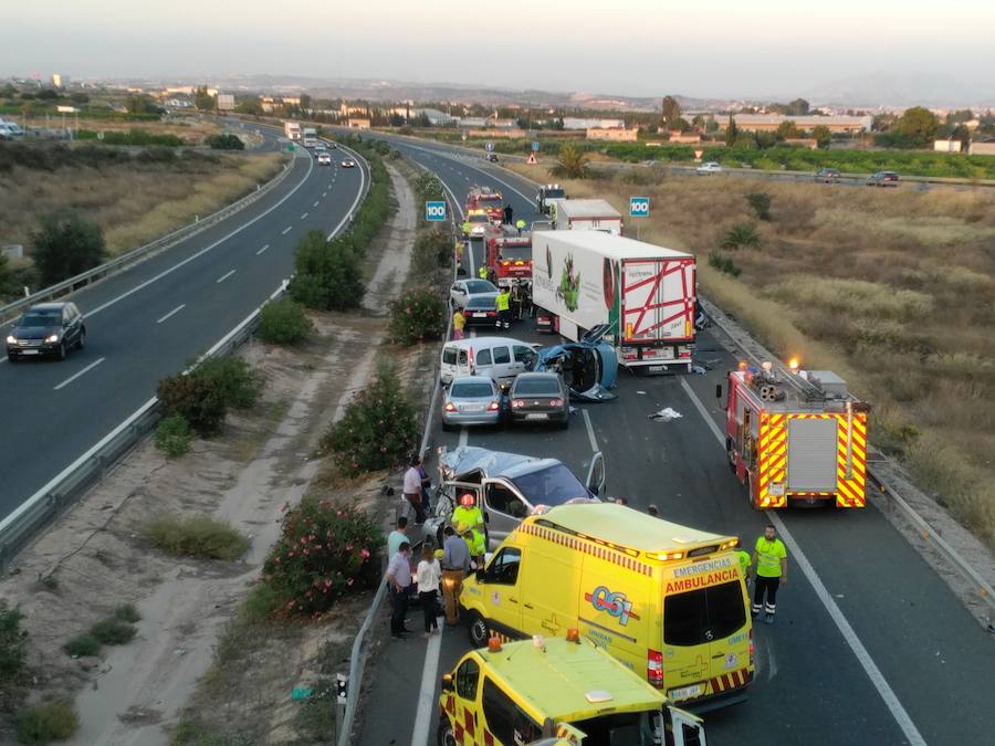 Un accidente múltiple en Sangonera la Seca provoca grandes retenciones