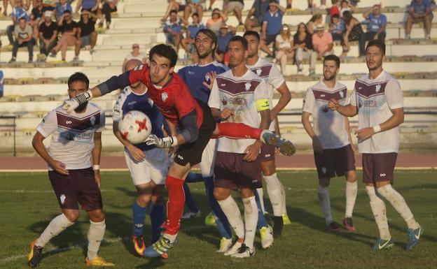 El Jumilla sale muy tocado de San Fernando