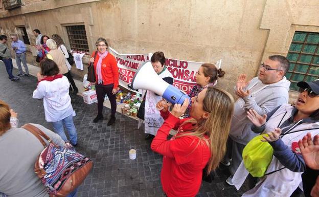 El Ayuntamiento tendrá que abonar parte de la deuda de la empresa de ayuda a domicilio