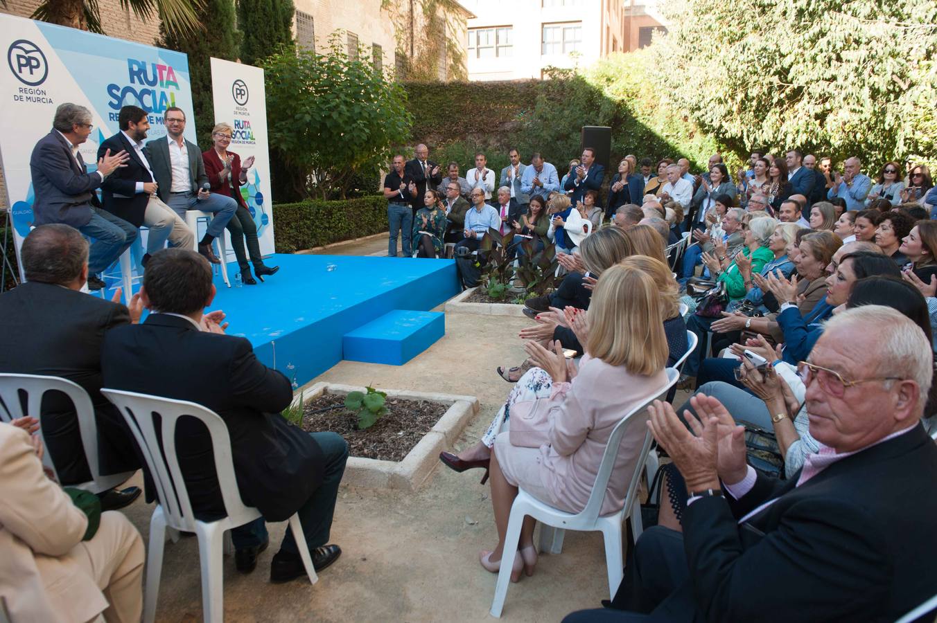 El PP presenta en Murcia su 'ruta social' para «escuchar a todos» los ciudadanos