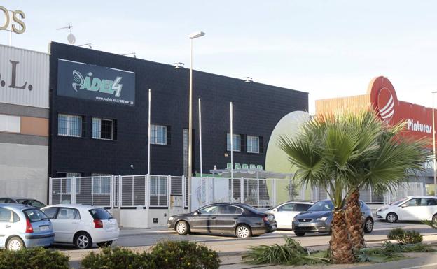 Muere un hombre cuando jugaba al pádel en una pista de Cabezo Beaza