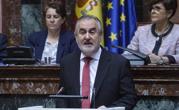 El PSOE pide amparo a Peñalver porque el Gobierno regional no ha respondido a 100 preguntas