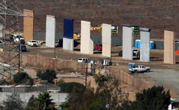 EE UU termina los prototipos para el muro de Trump