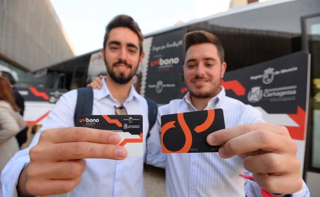 El nuevo bono de transporte universitario cuesta 20 euros al mes con viajes ilimitados