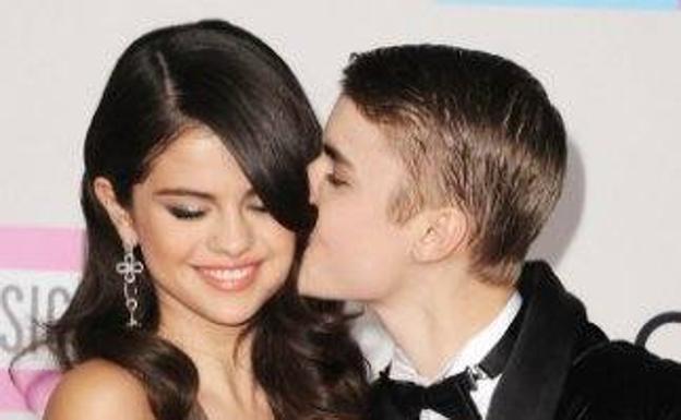 Selena Gomez y Justin Bieber, juntos y en bici por Los Angeles