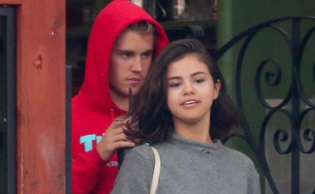 Selena Gomez y Justin Bieber han vuelto