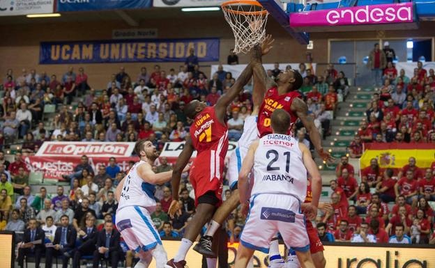 Dolorosa derrota de los universitarios