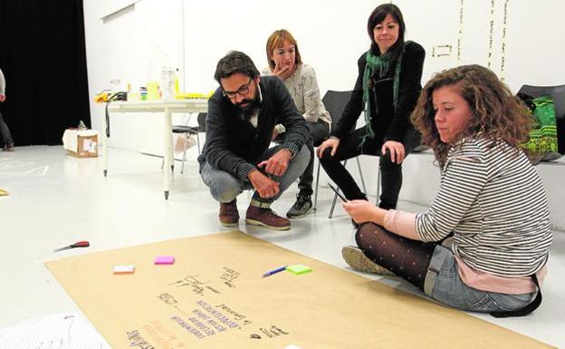 'Workshops' de arte y educación en el Párraga