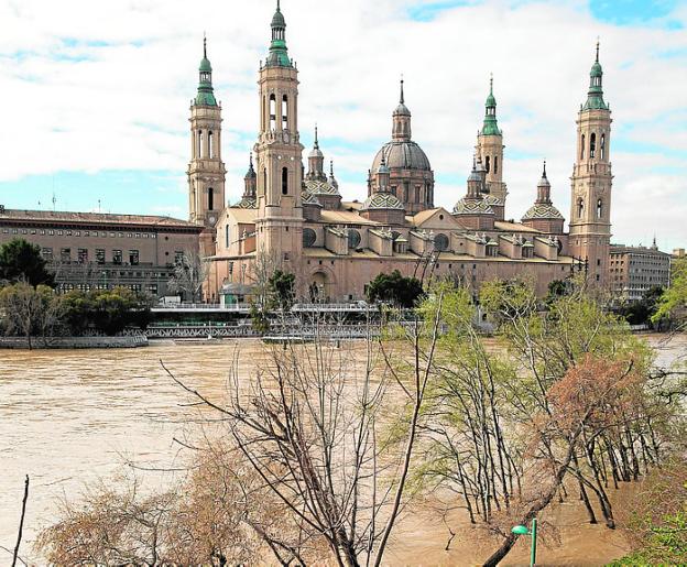 El Constitucional acaba con el blindaje autonómico de los ríos y frena a García-Page