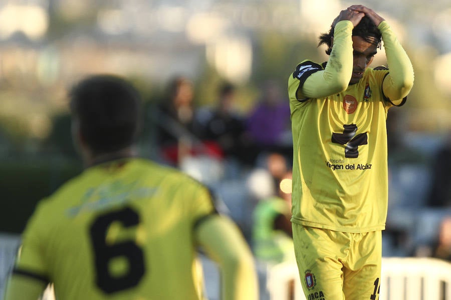 Buenas sensaciones en el estreno de Mario Simón tras empatar ante el Granada B (1-1)