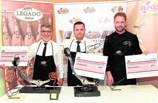 Juan Blas Sánchez gana el concurso nacional de corte de jamón