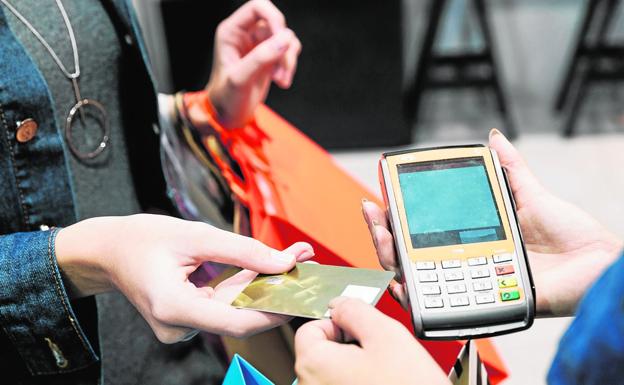Los murcianos afrontan el final de año entre compras y nuevos empleos
