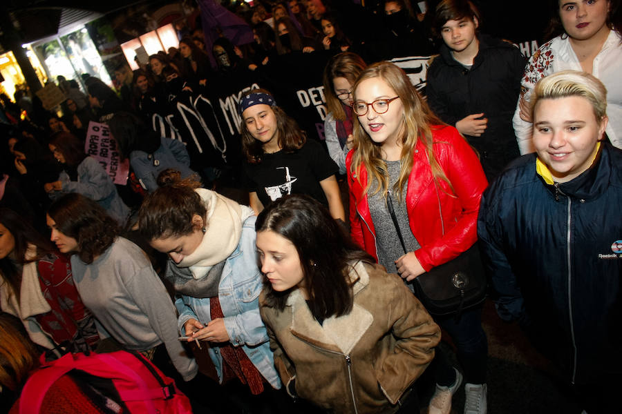 Un grito unánime contra la violencia de género en Murcia