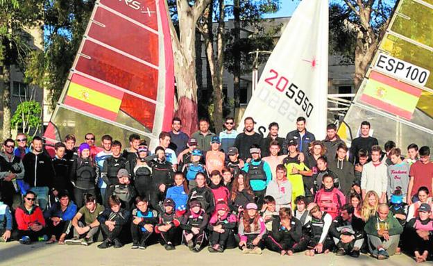 Diez regatistas de la Región en el Plan de Tecnificación de clases juveniles