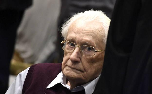 Declaran apto para prisión al contable de Auschwitz de 96 años