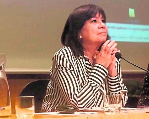 Narbona: «Hay que ampliar las desaladoras y subvencionar el precio a los regantes»