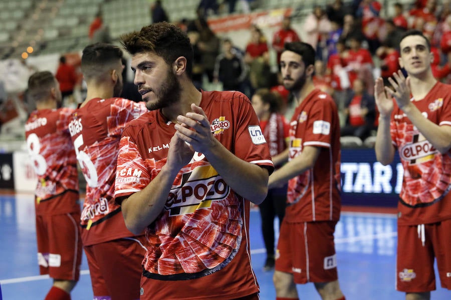 Fiesta al principio, arreón al final en el triunfo de ElPozo ante Palma Futsal (2-0)