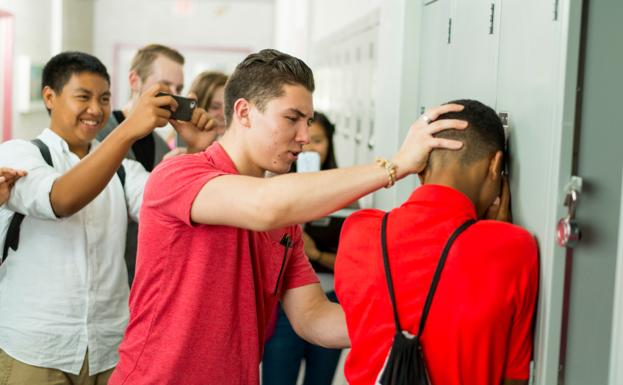 La genial respuesta de este joven al bullying homófobo de sus compañeros