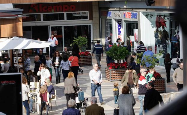 Estos son los festivos de 2018 en los que abrirán los comercios de la Región de Murcia