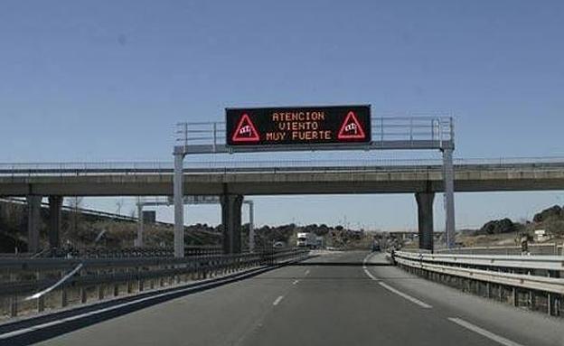 ¿Cómo hay que conducir con viento?