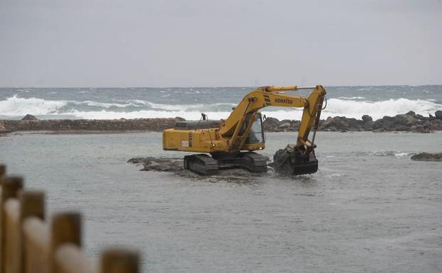 Pacto por el Mar Menor condena la decisión de la Comunidad dragar las golas de la laguna salada