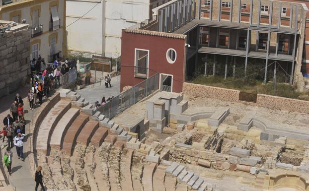 El pórtico del Teatro Romano será excavado a partir de 2021